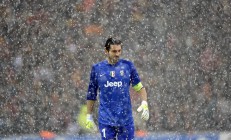 开云足球直播-公牛轻取山西队，拉文关键制胜，一场跨越文化的篮球对话