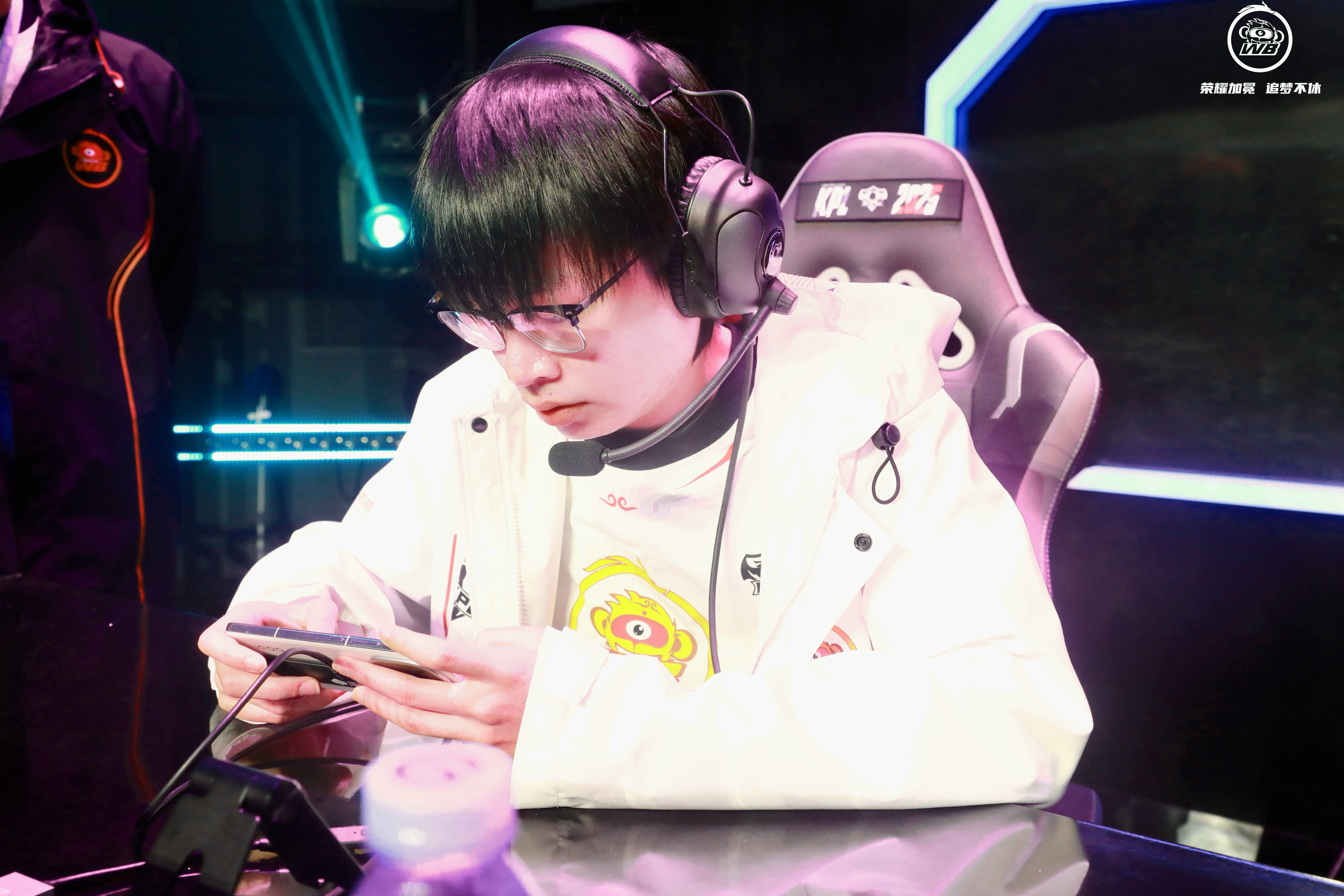 包含WBG强势DRX2，Viper打破历史纪录的词条