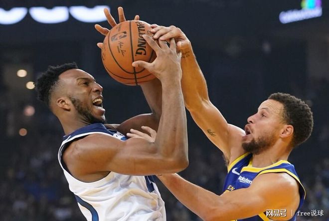 云南球队在决胜时刻反超对手，获得胜利