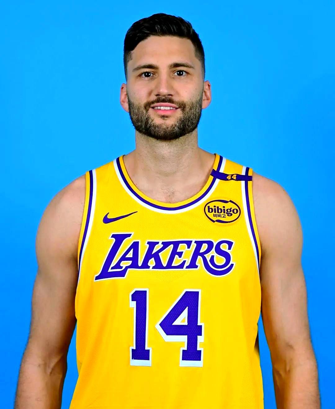 湖人球员状态起伏，主帅或有新调整的简单介绍