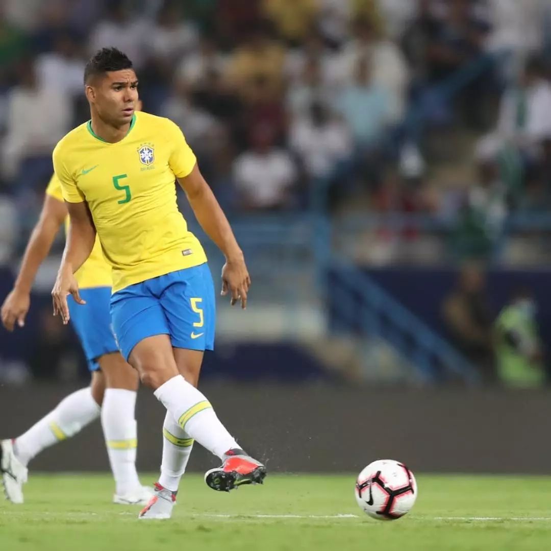 关于塞内加尔横扫瑞士，库尔图瓦扛起全队的信息