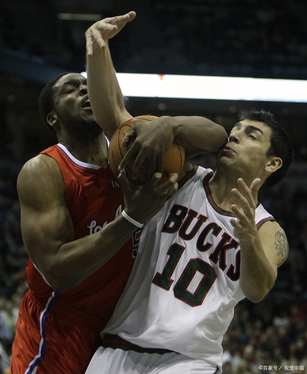 包含中国男篮绝杀湖人，贝弗利制霸全场的词条