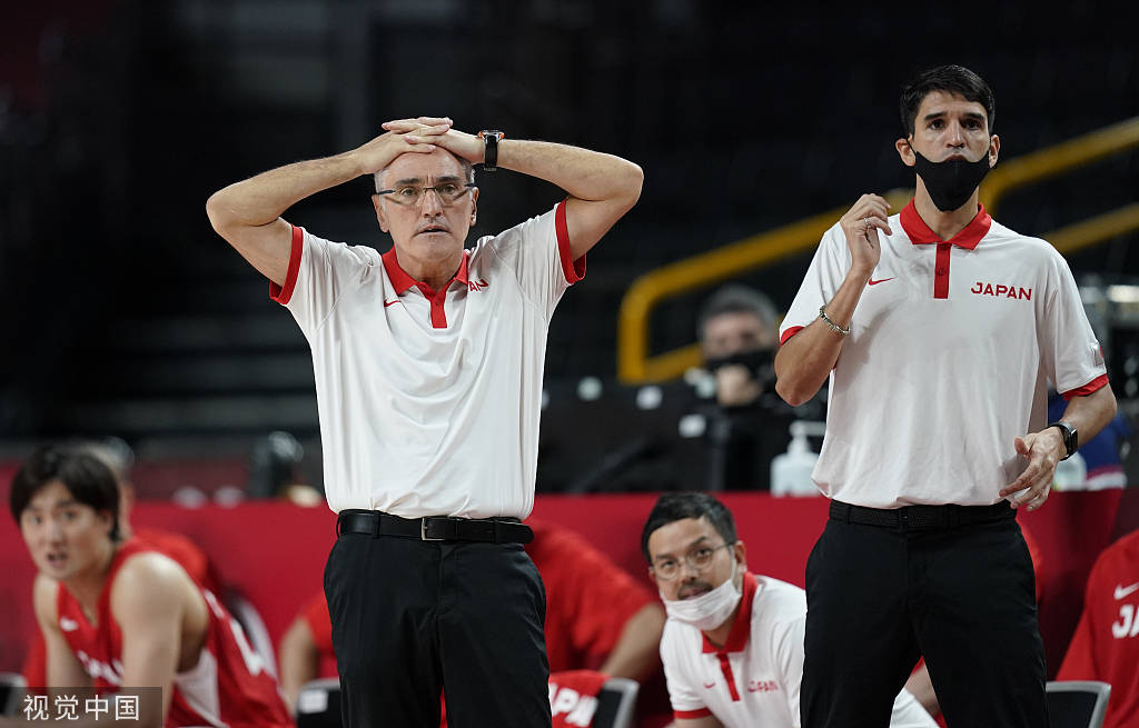 日本鏖战阿根廷，阿尔巴送出助攻