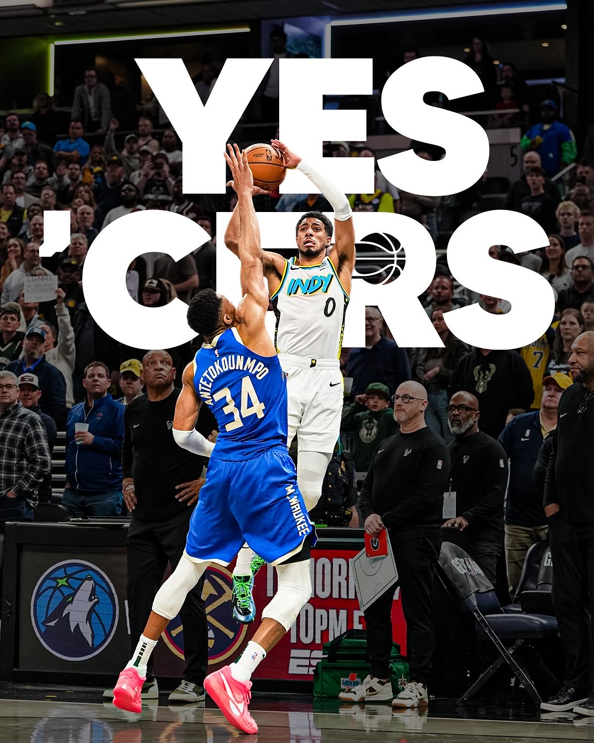 雄鹿鏖战灰熊，欧文点燃赛场