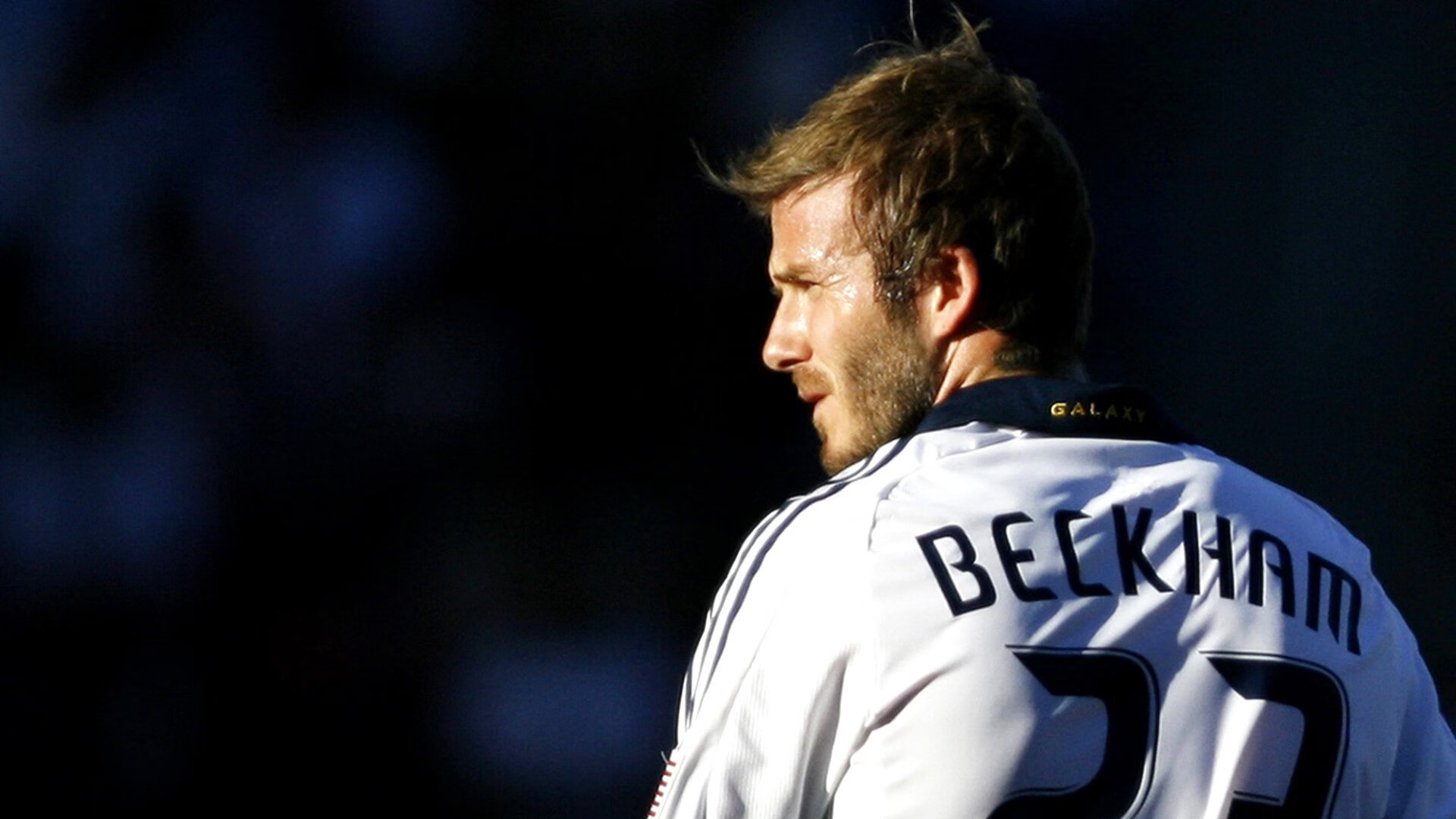 内马尔式爆发，罗马连续得分压制AC米兰的战术启示