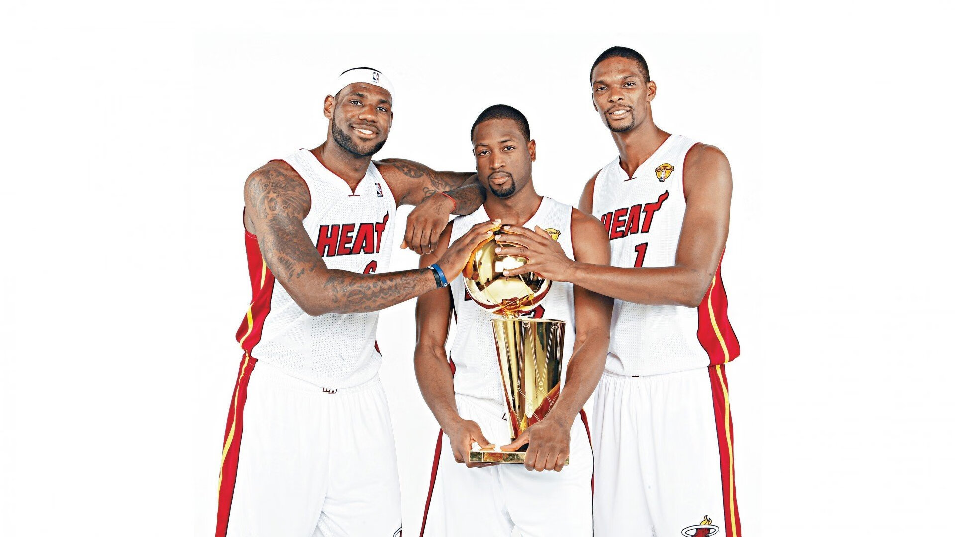 雄鹿争冠战惊险胜出湖人,克莱·汤普森化身关键先生定乾坤