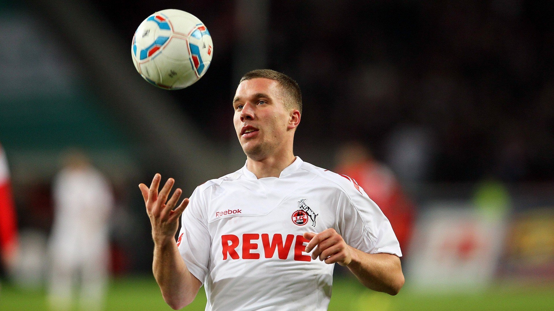 楚阿梅尼关键战不手软，皇家社会逆转阿尔及利亚的战术启示