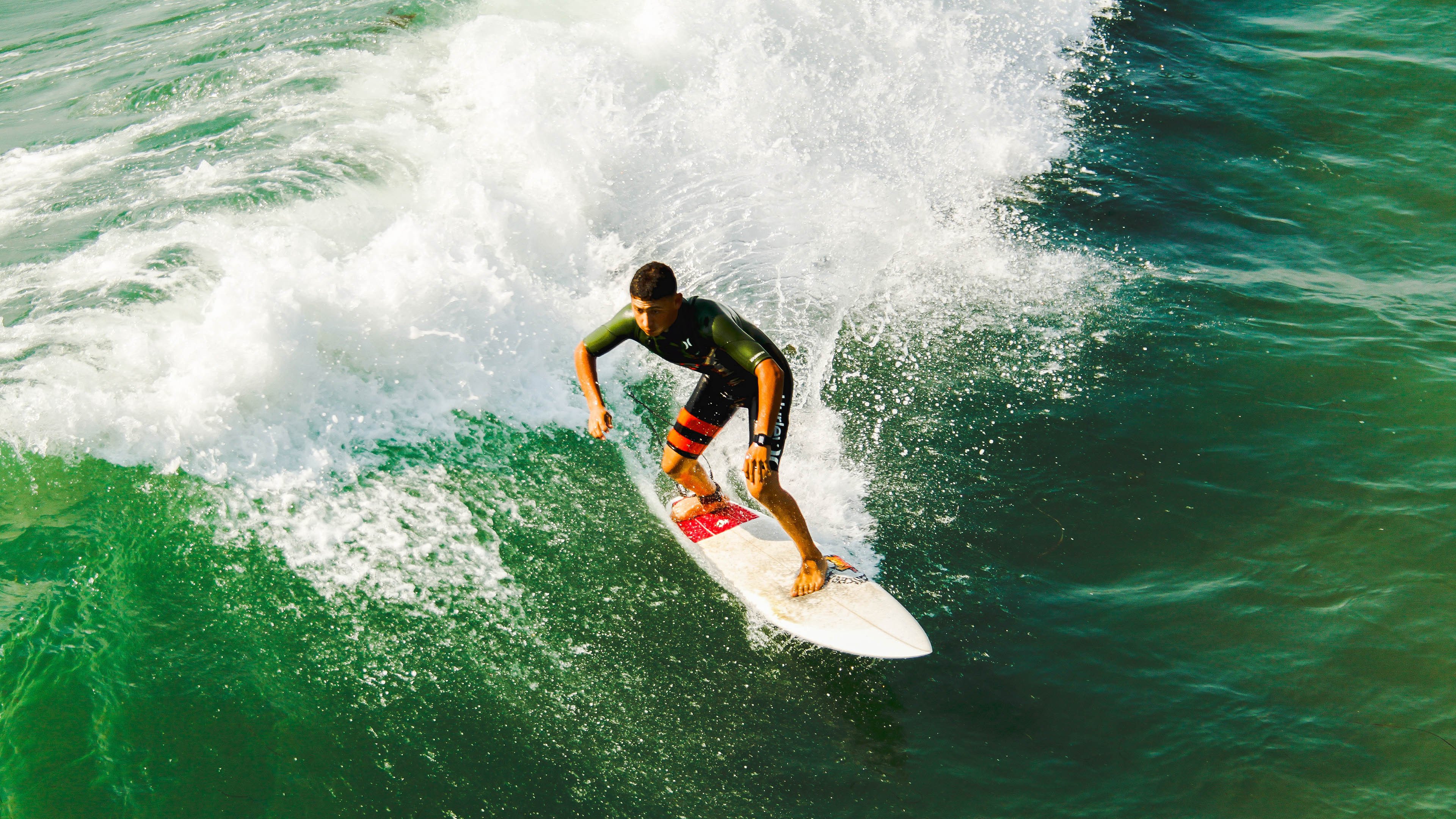 浓眉关键先生显神威，马刺一波流带走热火，诠释现代篮球的决胜密码